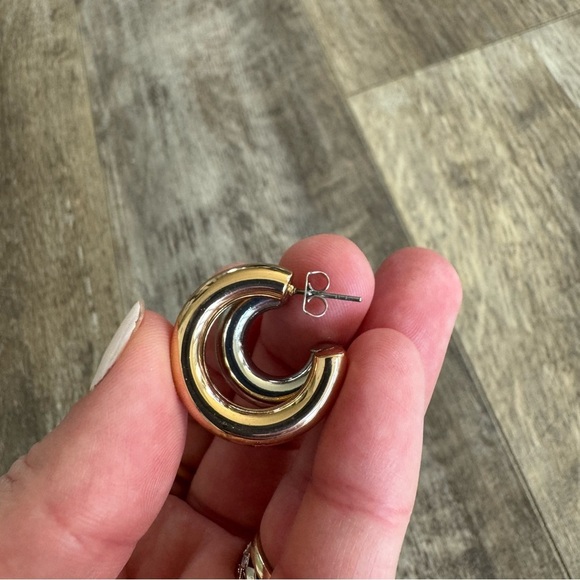 Like new! Zara DOUBLE HOOP EARRINGS - GOLD / SILVER - Picture 3 of 6